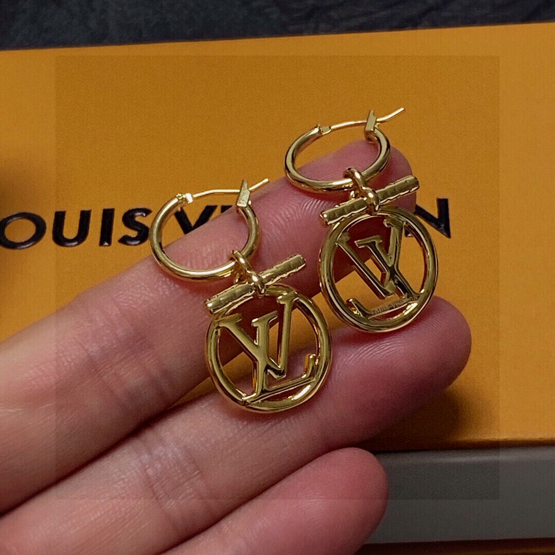 Louis Vuitton Luxury Earrings | Iconic Elegance & Boutique-Grade Quality 28
