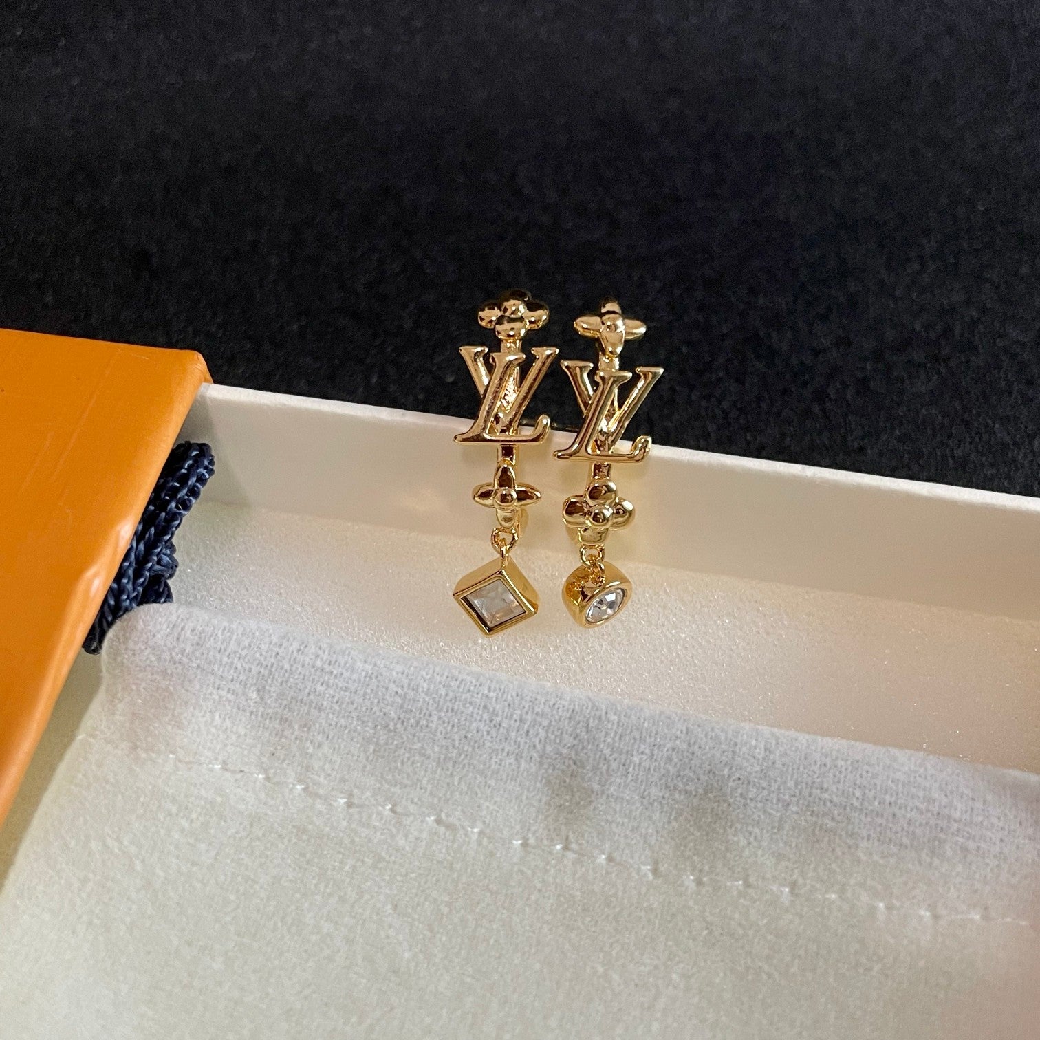 Louis Vuitton Luxury Earrings | Iconic Elegance & Boutique-Grade Quality 30