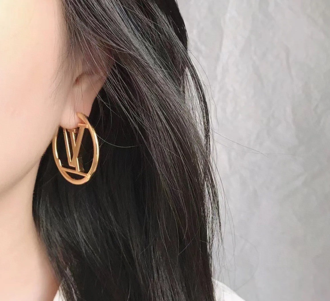 Louis Vuitton Luxury Earrings | Iconic Elegance & Boutique-Grade Quality 34