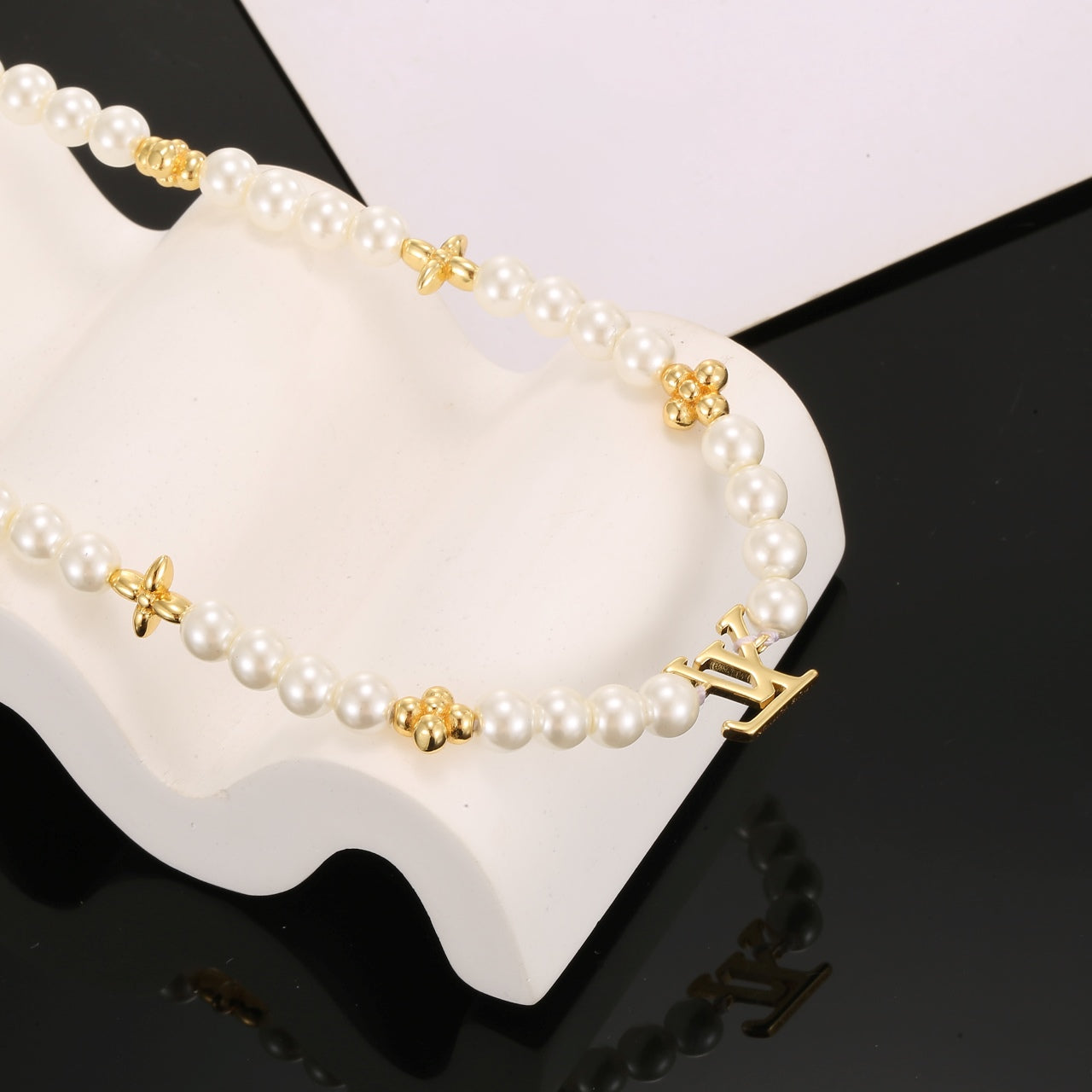 Louis Vuitton Luxury Necklace | Iconic Elegance & Boutique-Grade Quality 47