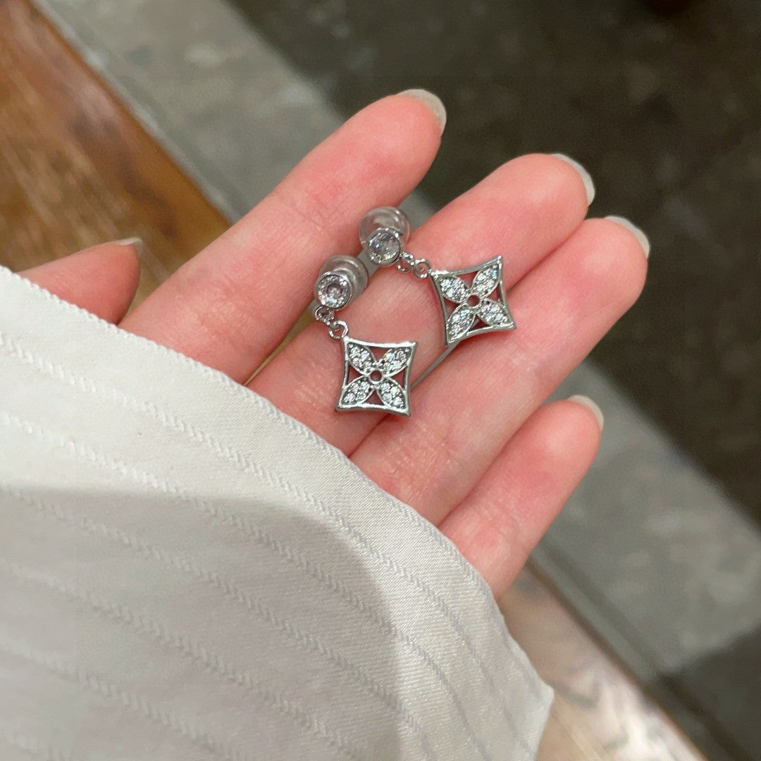 Louis Vuitton Luxury Earrings | Iconic Elegance & Boutique-Grade Quality 63