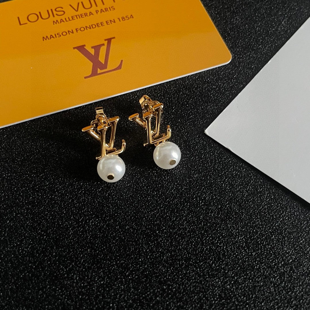 Louis Vuitton Luxury Earrings | Iconic Elegance & Boutique-Grade Quality 74