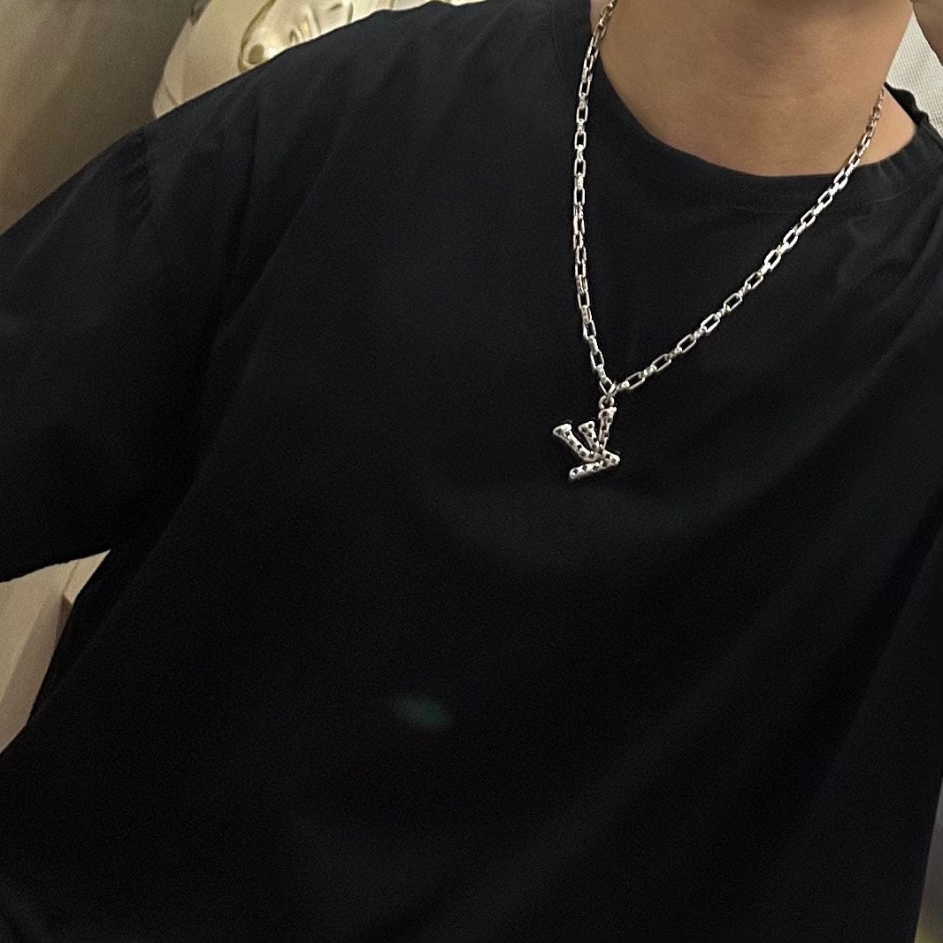 Louis Vuitton Luxury Necklace | Iconic Elegance & Boutique-Grade Quality 57