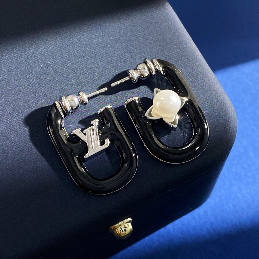 Louis Vuitton Luxury Earrings | Iconic Elegance & Boutique-Grade Quality 75