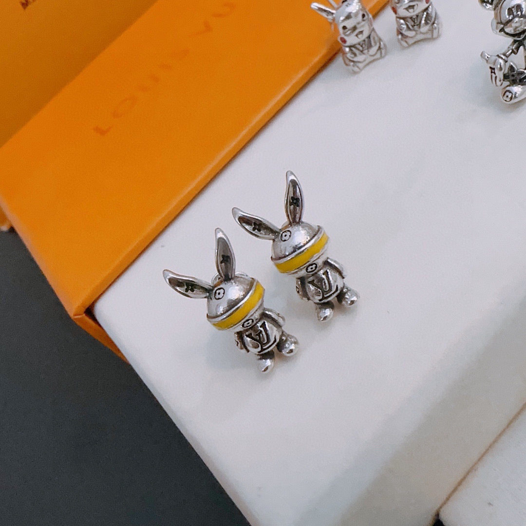 Louis Vuitton Luxury Earrings | Iconic Elegance & Boutique-Grade Quality 80