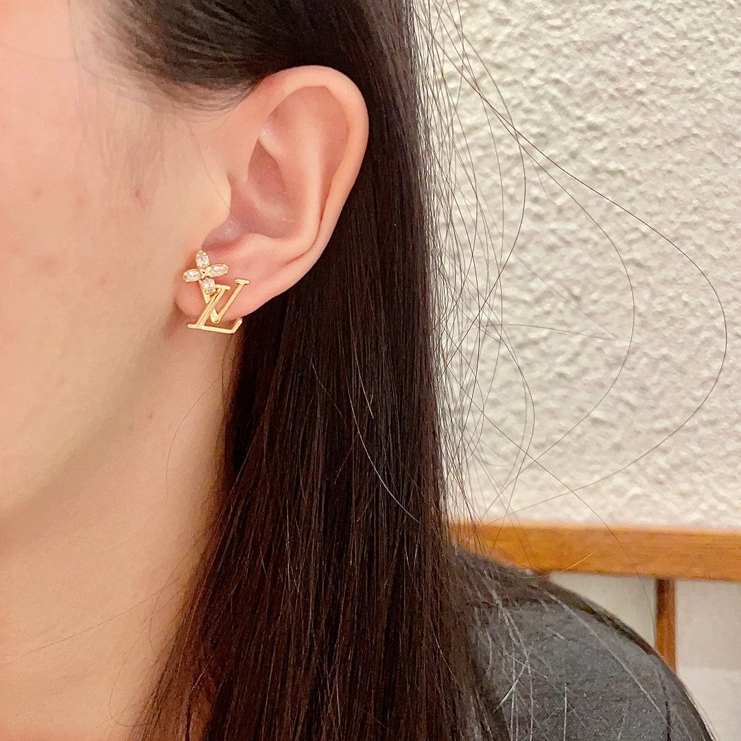 Louis Vuitton Luxury Earrings | Iconic Elegance & Boutique-Grade Quality 88