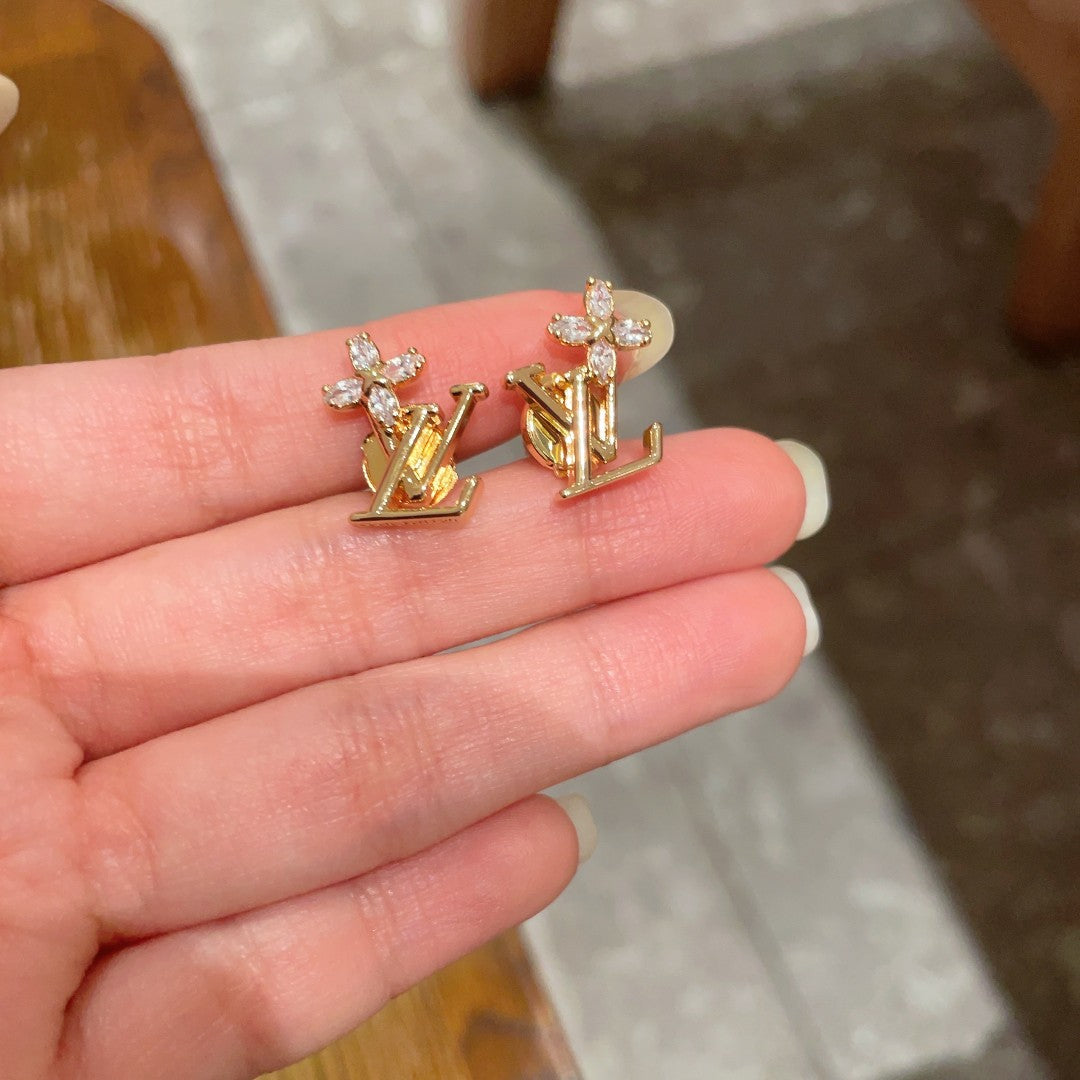 Louis Vuitton Luxury Earrings | Iconic Elegance & Boutique-Grade Quality 88