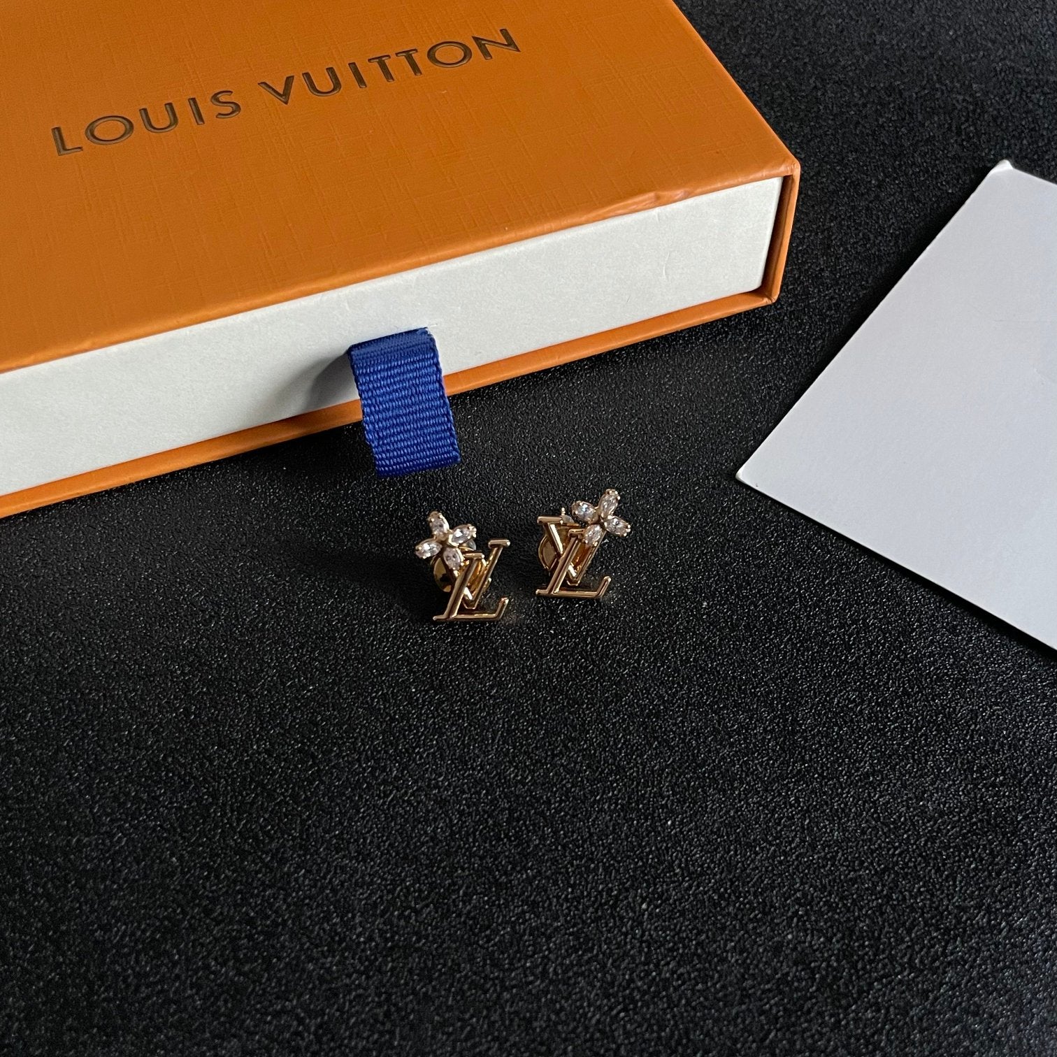 Louis Vuitton Luxury Earrings | Iconic Elegance & Boutique-Grade Quality 88