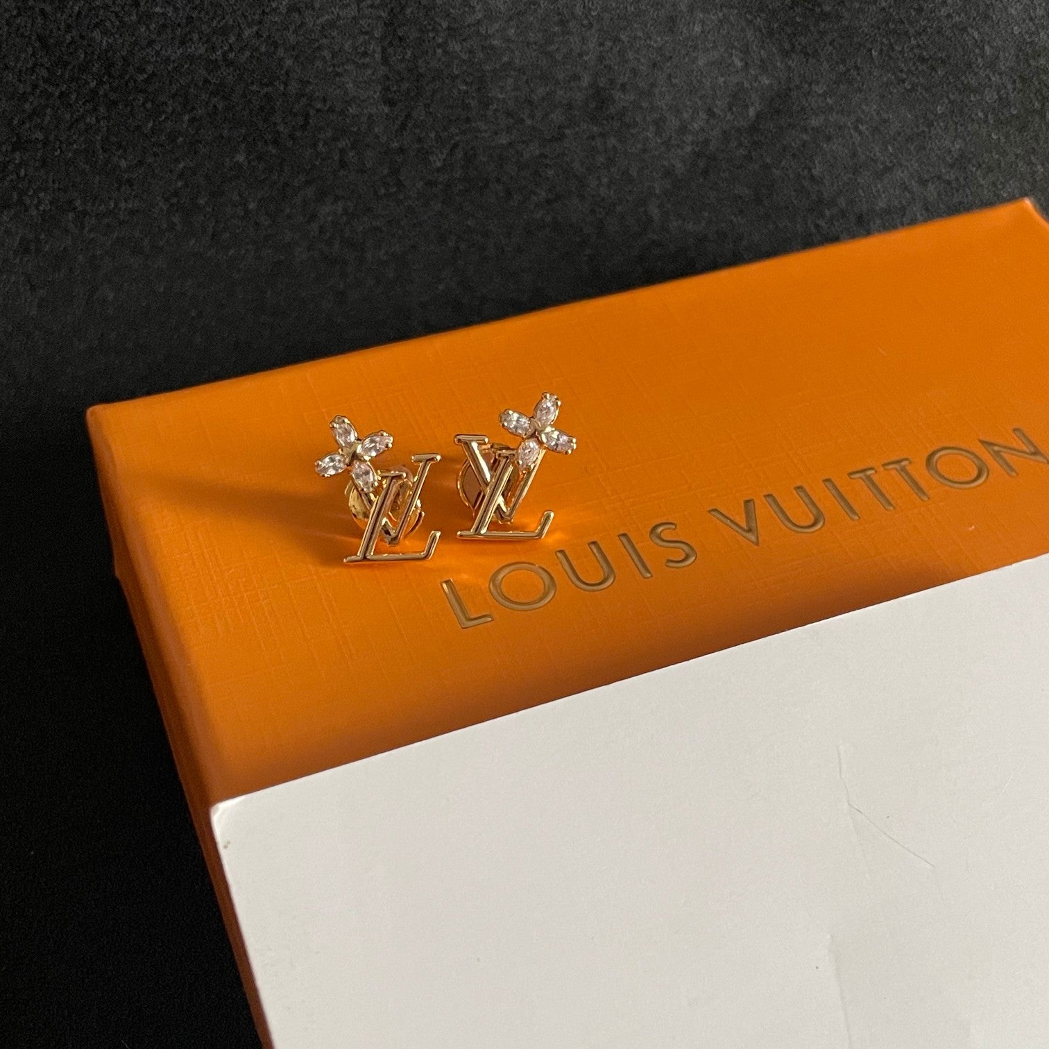 Louis Vuitton Luxury Earrings | Iconic Elegance & Boutique-Grade Quality 88