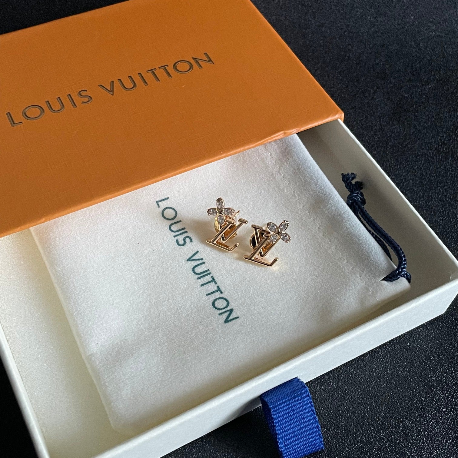 Louis Vuitton Luxury Earrings | Iconic Elegance & Boutique-Grade Quality 88