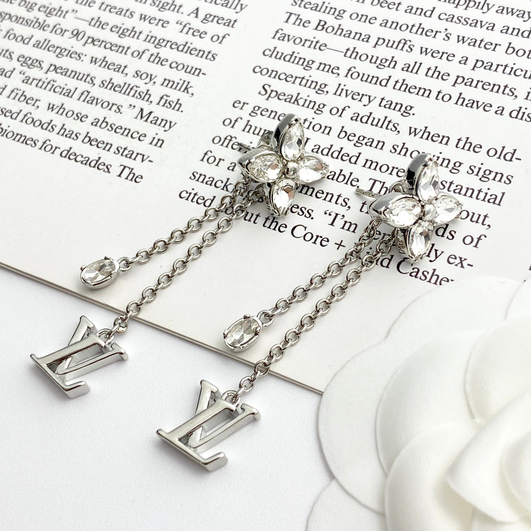 Louis Vuitton Luxury Earrings | Iconic Elegance & Boutique-Grade Quality 90