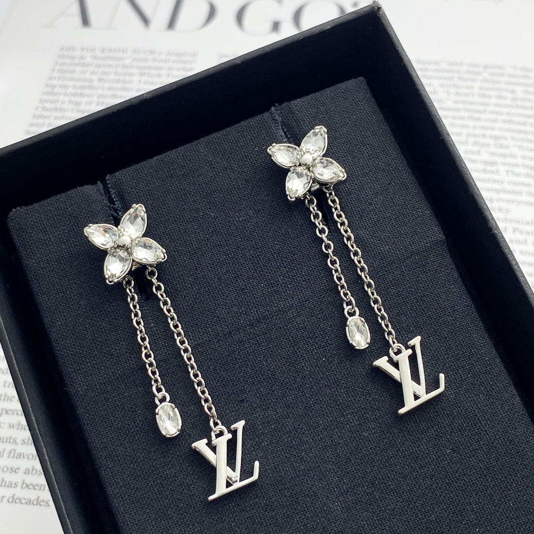 Louis Vuitton Luxury Earrings | Iconic Elegance & Boutique-Grade Quality 90