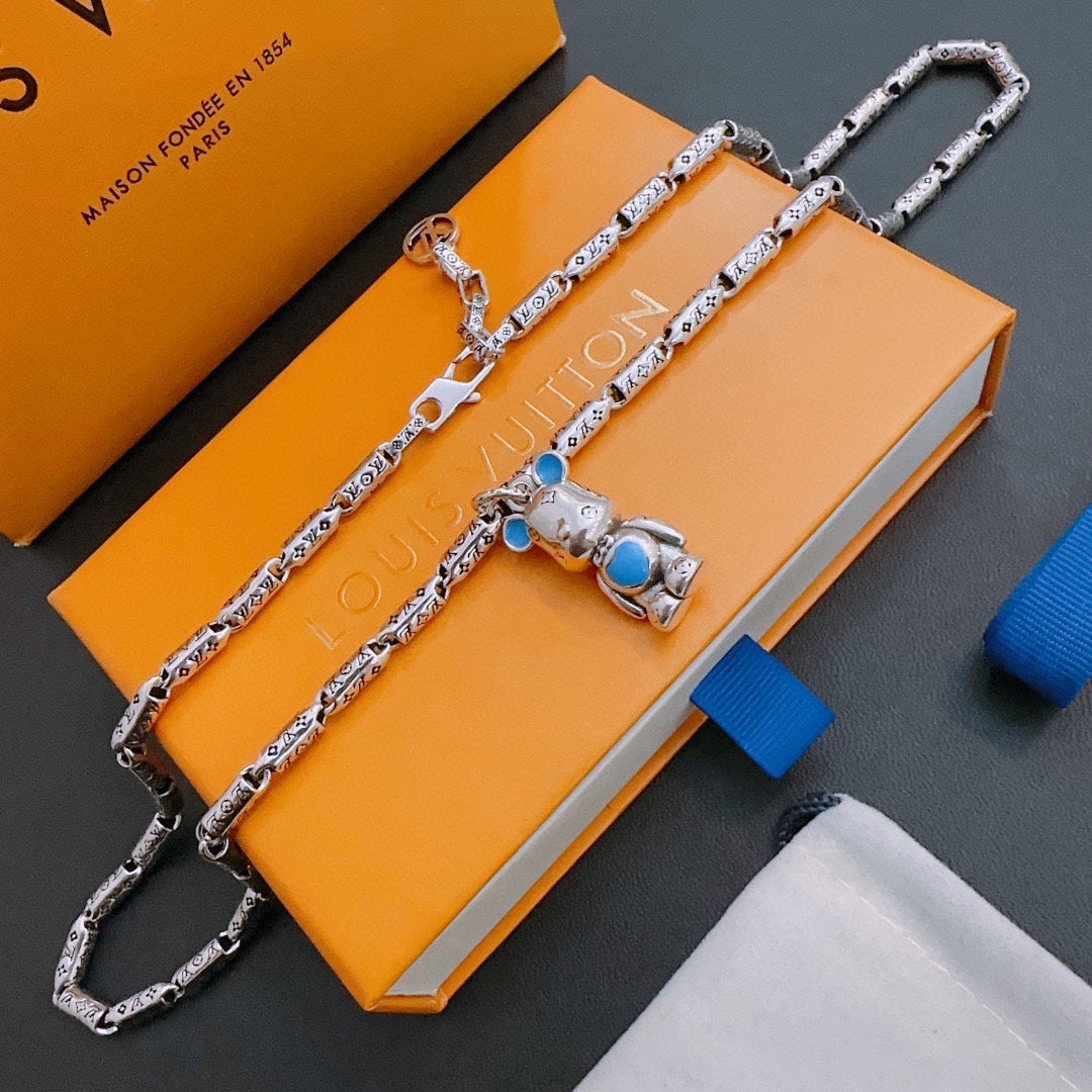 Louis Vuitton Luxury Necklace | Iconic Elegance & Boutique-Grade Quality 75