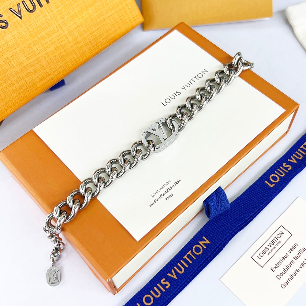 Louis Vuitton Luxury Earrings | Iconic Elegance & Boutique-Grade Quality 97