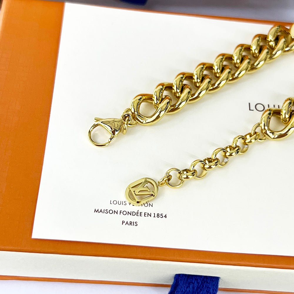 Louis Vuitton Luxury Earrings | Iconic Elegance & Boutique-Grade Quality 97