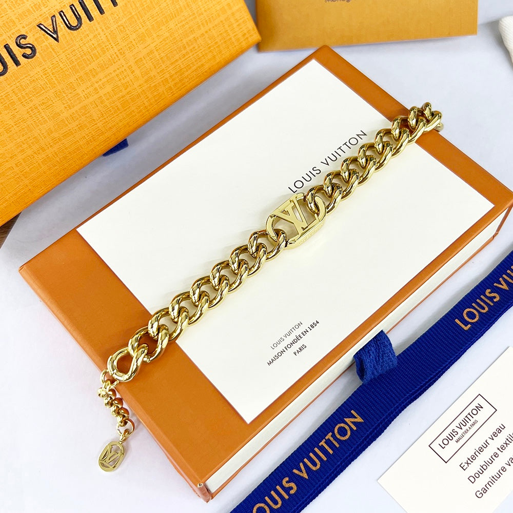 Louis Vuitton Luxury Earrings | Iconic Elegance & Boutique-Grade Quality 98