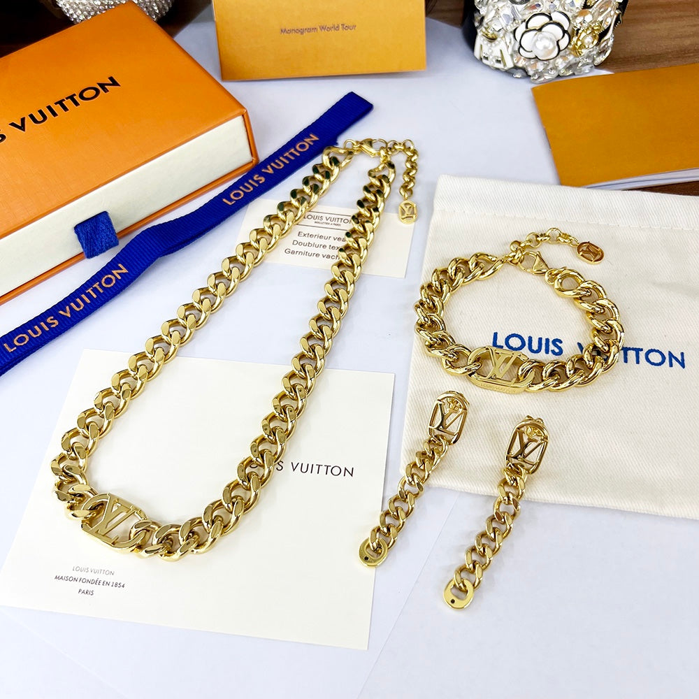 Louis Vuitton Luxury Earrings | Iconic Elegance & Boutique-Grade Quality 98
