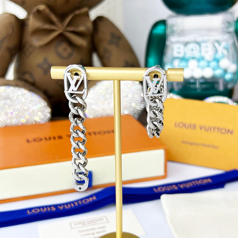 Louis Vuitton Luxury Earrings | Iconic Elegance & Boutique-Grade Quality 99