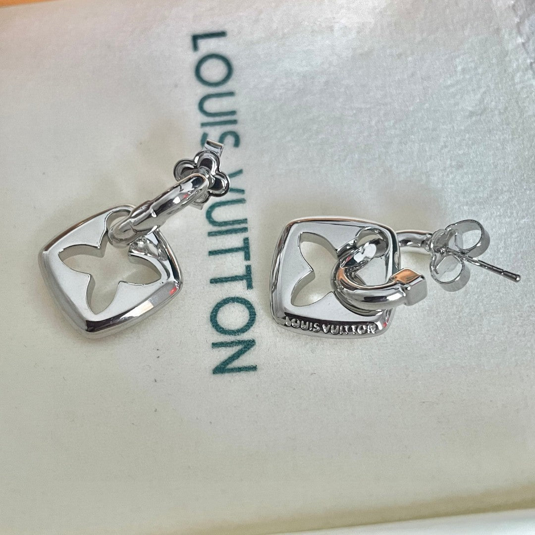 Louis Vuitton Luxury Earrings | Iconic Elegance & Boutique-Grade Quality 100