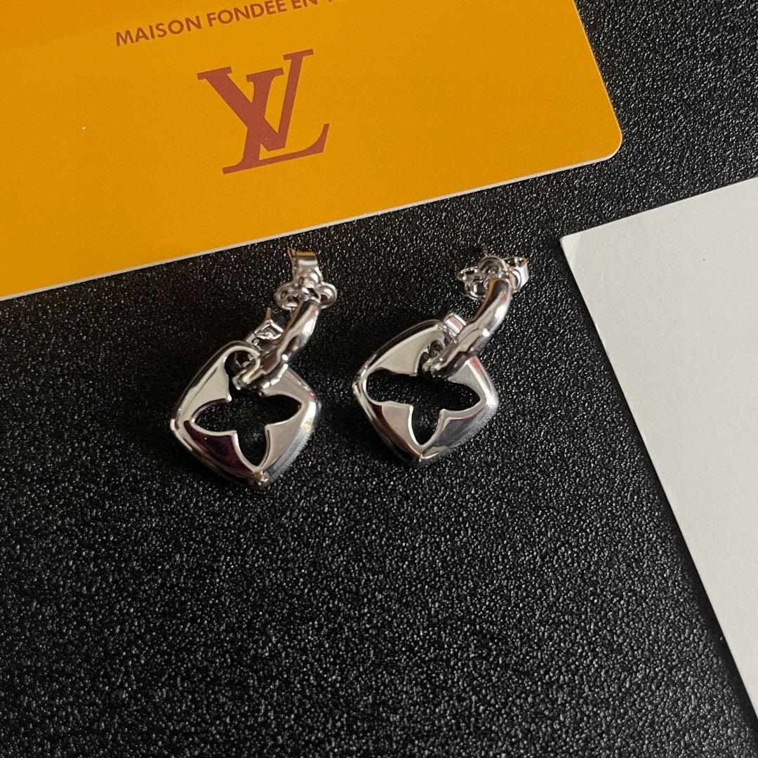 Louis Vuitton Luxury Earrings | Iconic Elegance & Boutique-Grade Quality 100