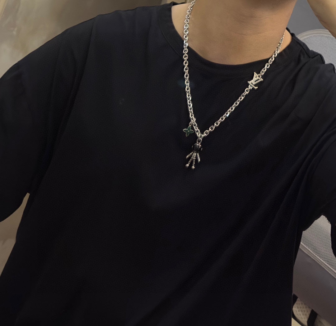 Louis Vuitton Luxury Necklace | Iconic Elegance & Boutique-Grade Quality 78