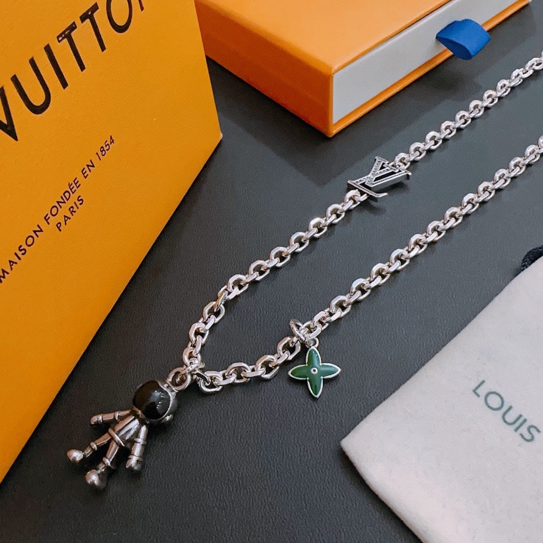 Louis Vuitton Luxury Necklace | Iconic Elegance & Boutique-Grade Quality 78