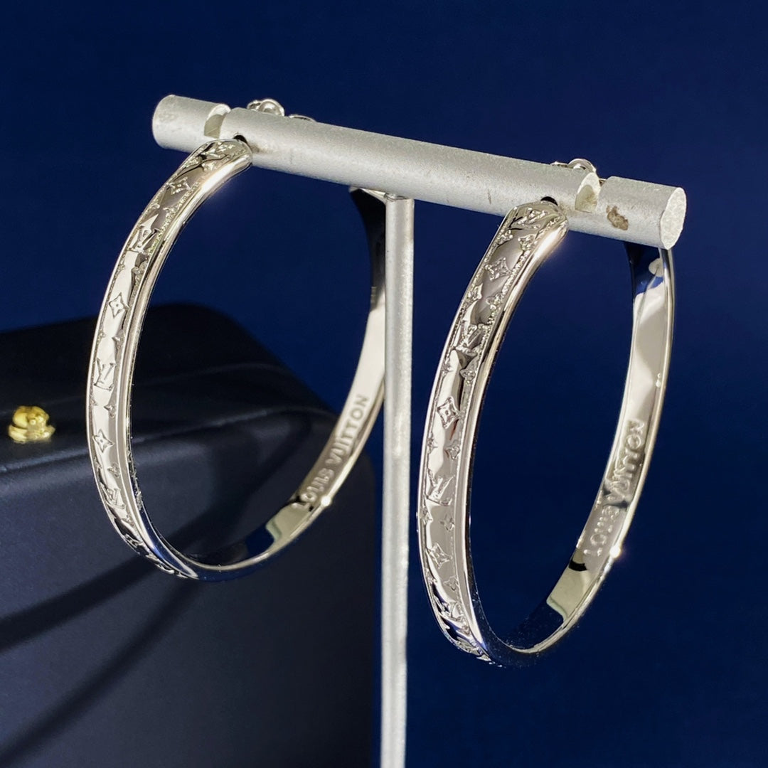 Louis Vuitton Luxury Earrings | Iconic Elegance & Boutique-Grade Quality 103