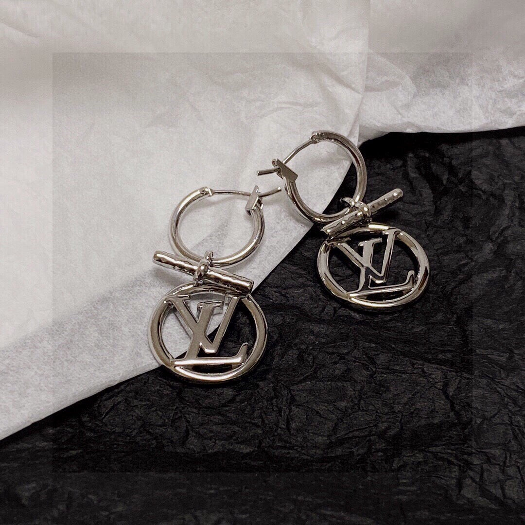 Louis Vuitton Luxury Earrings | Iconic Elegance & Boutique-Grade Quality 117