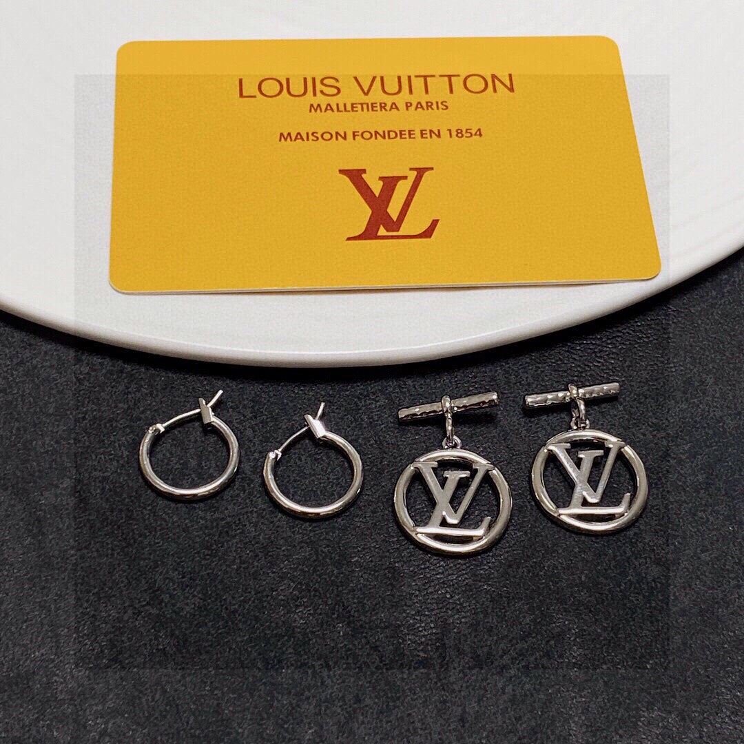 Louis Vuitton Luxury Earrings | Iconic Elegance & Boutique-Grade Quality 117