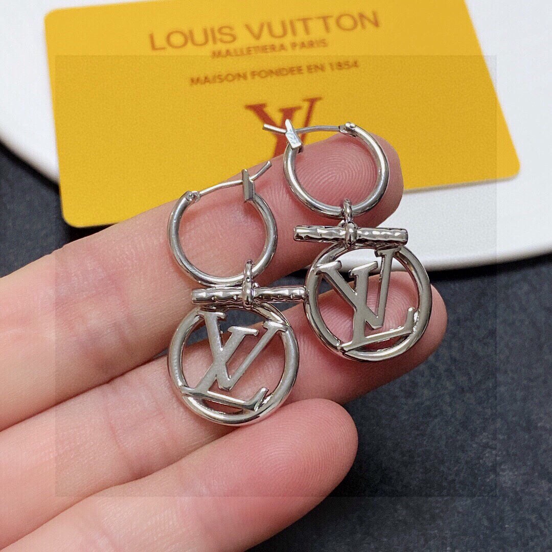 Louis Vuitton Luxury Earrings | Iconic Elegance & Boutique-Grade Quality 117