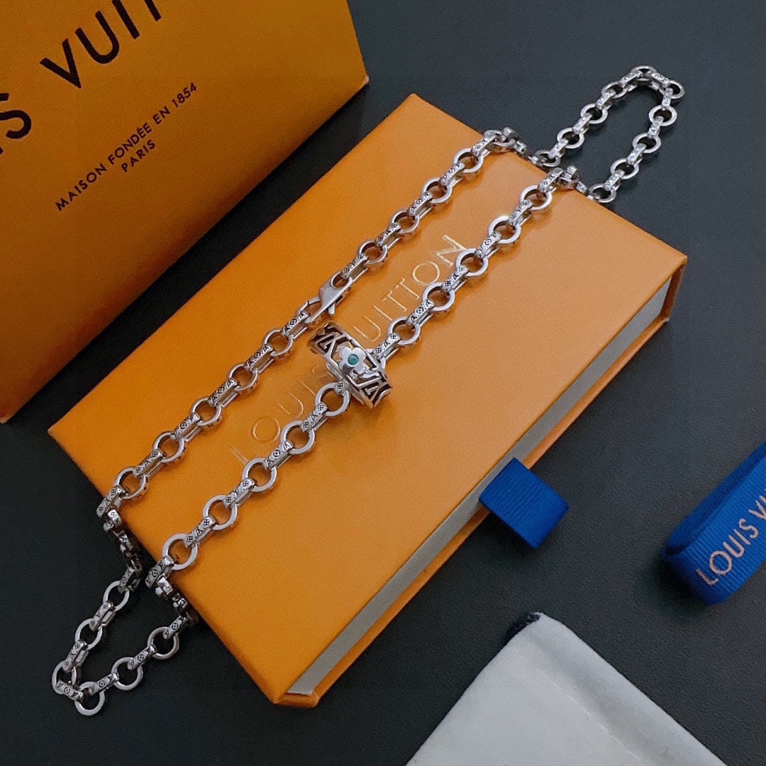 Louis Vuitton Luxury Necklace | Iconic Elegance & Boutique-Grade Quality 92
