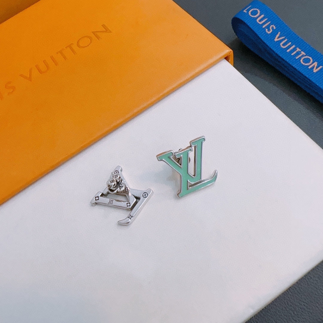 Louis Vuitton Luxury Earrings | Iconic Elegance & Boutique-Grade Quality 120