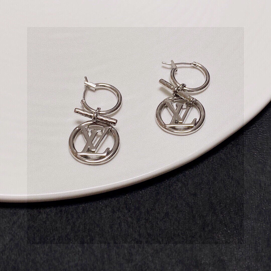 Louis Vuitton Luxury Earrings | Iconic Elegance & Boutique-Grade Quality 125