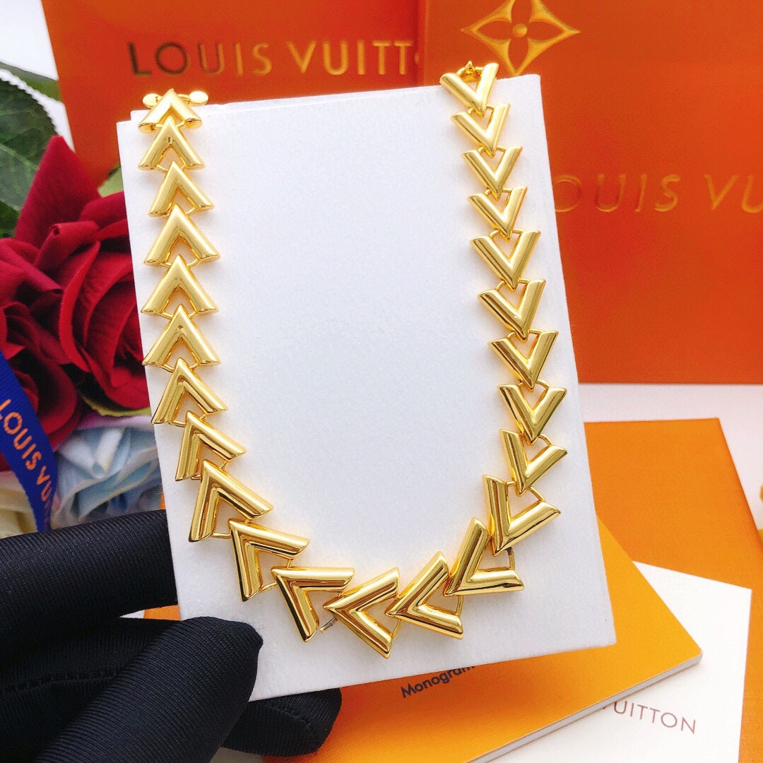 Louis Vuitton Luxury Necklace | Iconic Elegance & Boutique-Grade Quality 95