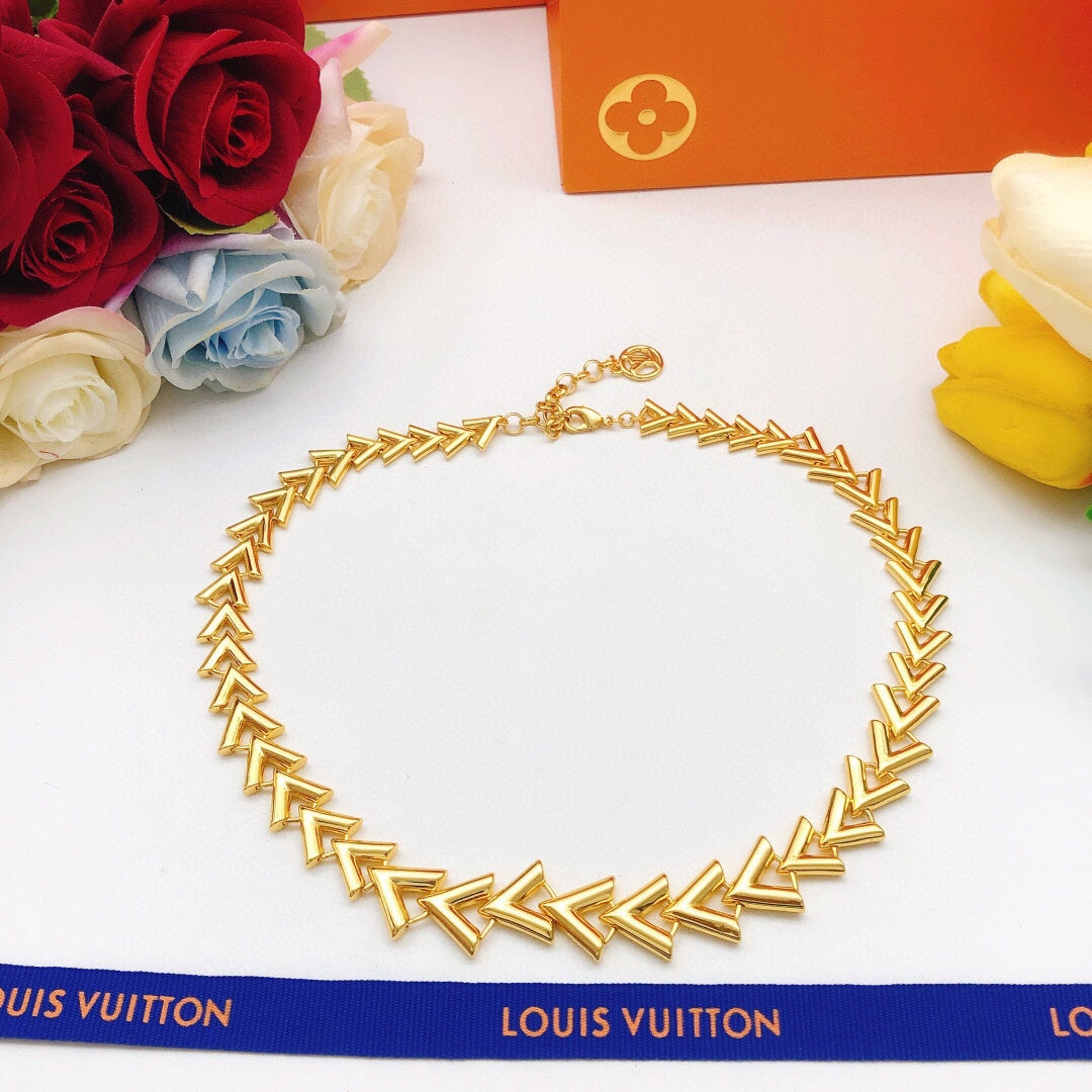 Louis Vuitton Luxury Necklace | Iconic Elegance & Boutique-Grade Quality 95