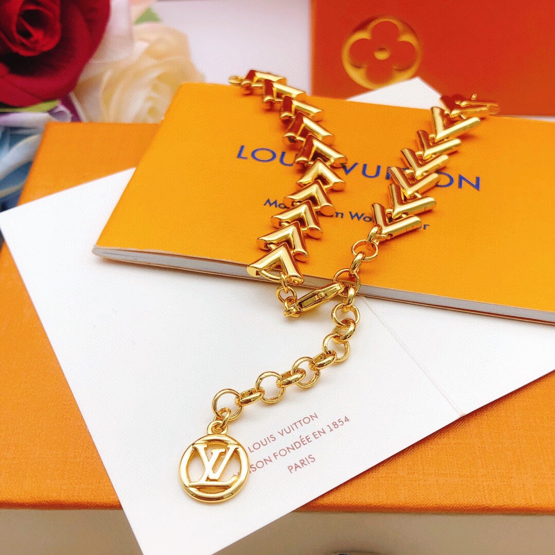 Louis Vuitton Luxury Necklace | Iconic Elegance & Boutique-Grade Quality 95