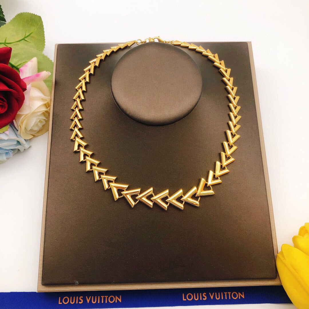 Louis Vuitton Luxury Necklace | Iconic Elegance & Boutique-Grade Quality 95