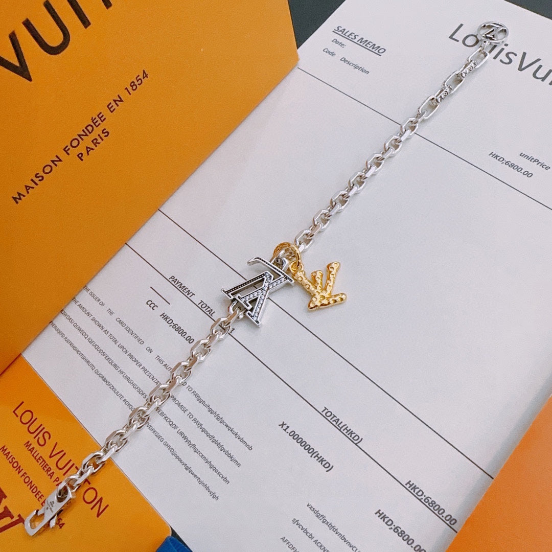 Louis Vuitton Luxury Necklace | Iconic Elegance & Boutique-Grade Quality 96