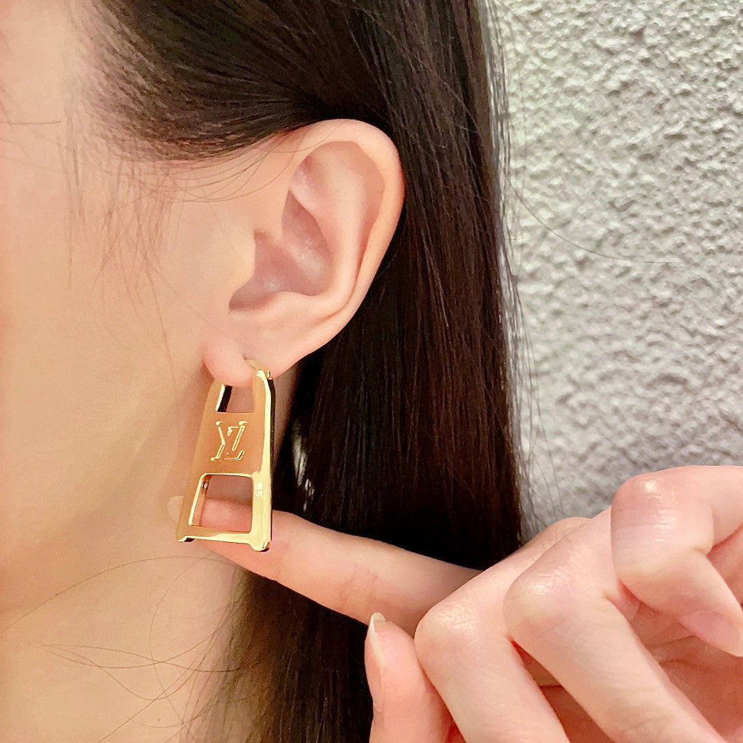 Louis Vuitton Luxury Earrings | Iconic Elegance & Boutique-Grade Quality 127