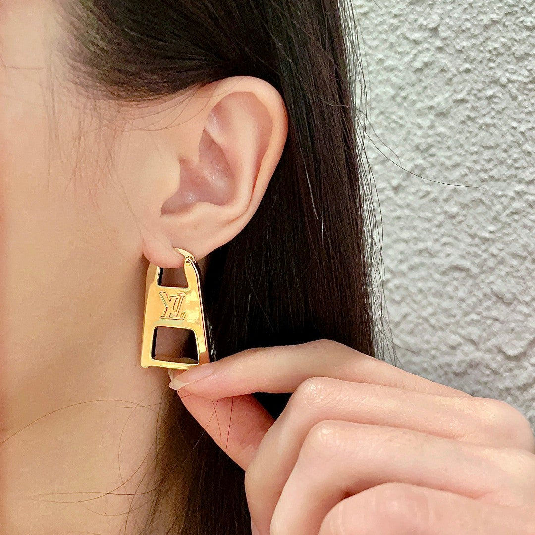 Louis Vuitton Luxury Earrings | Iconic Elegance & Boutique-Grade Quality 127