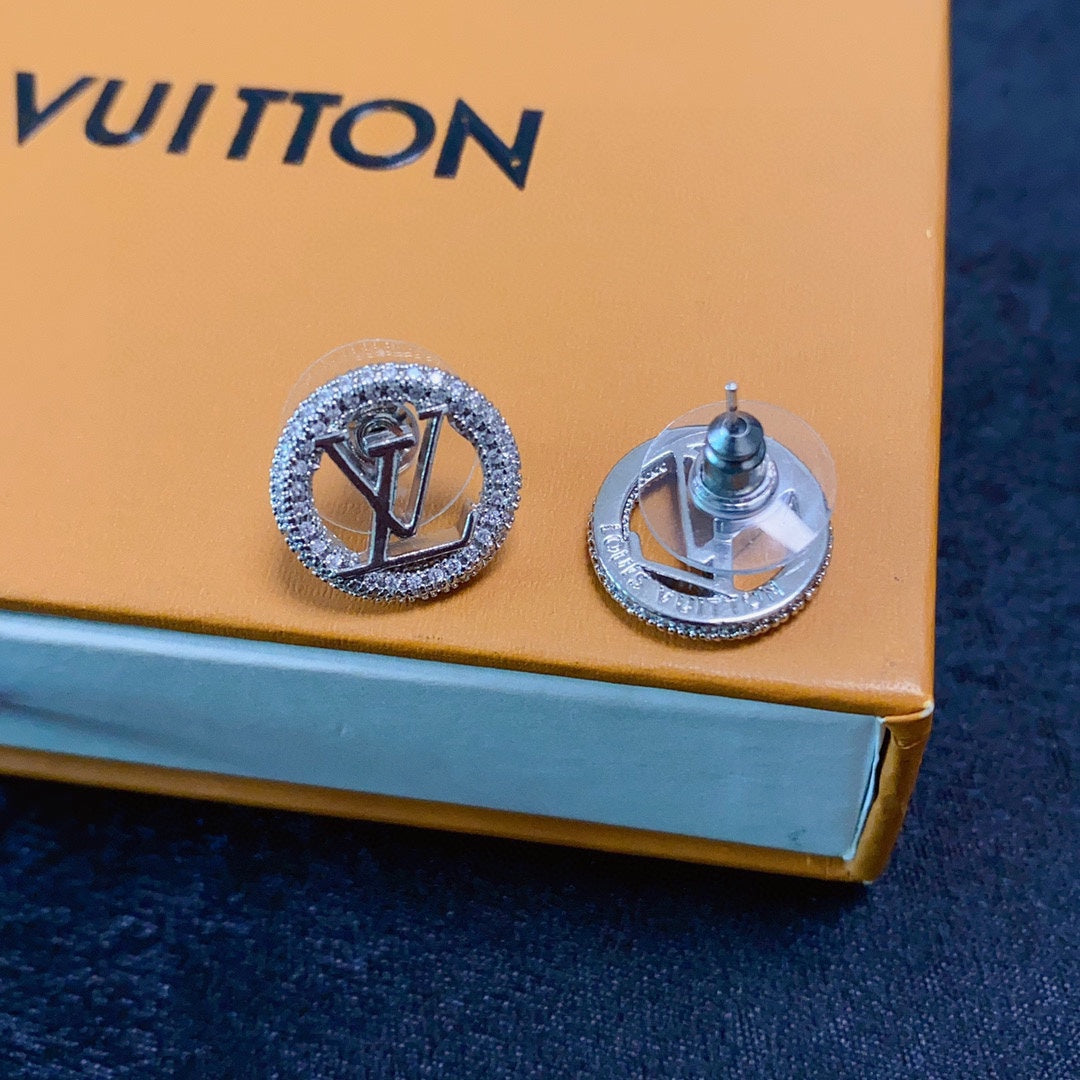 Louis Vuitton Luxury Earrings | Iconic Elegance & Boutique-Grade Quality 130
