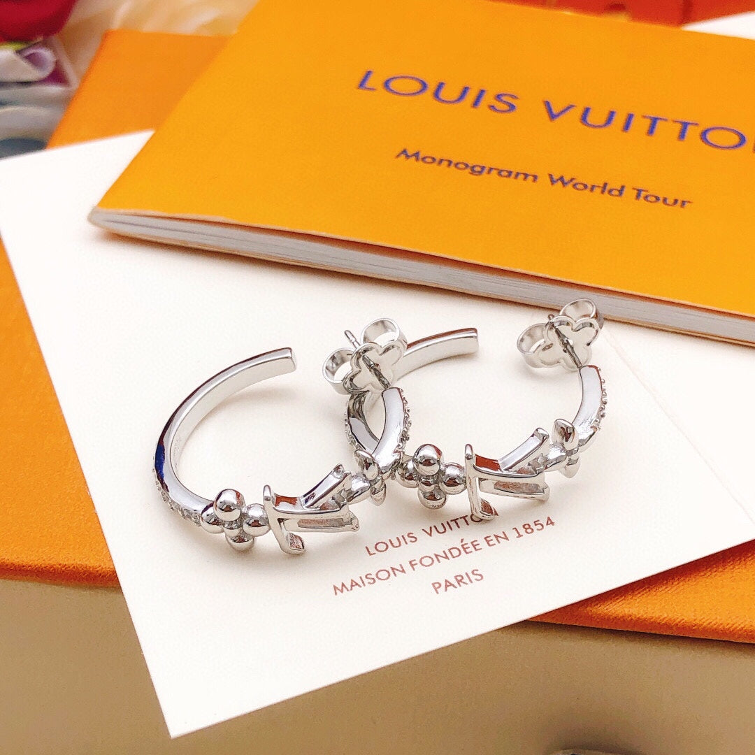 Louis Vuitton Luxury Earrings | Iconic Elegance & Boutique-Grade Quality 132