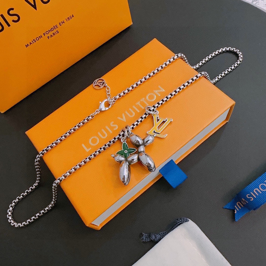 Louis Vuitton Luxury Necklace | Iconic Elegance & Boutique-Grade Quality 100
