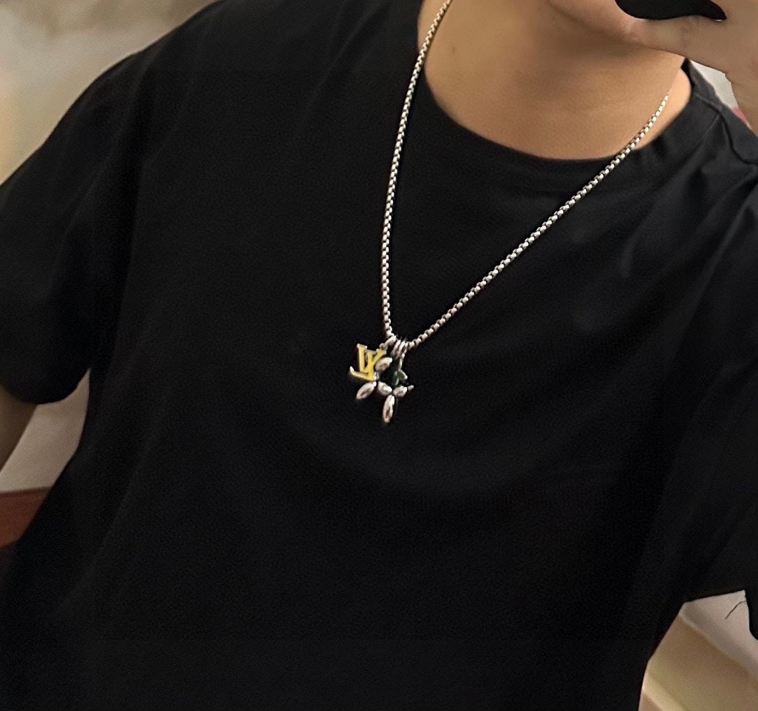Louis Vuitton Luxury Necklace | Iconic Elegance & Boutique-Grade Quality 100
