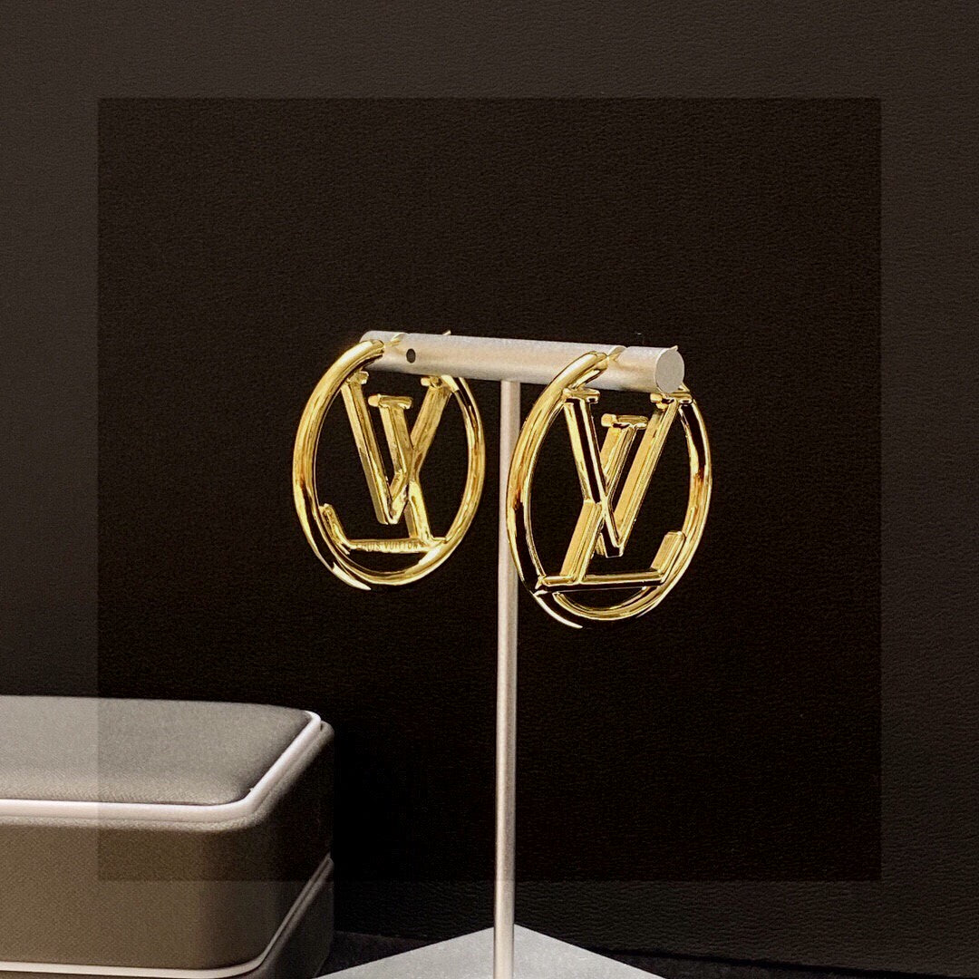 Louis Vuitton Luxury Earrings | Iconic Elegance & Boutique-Grade Quality 146