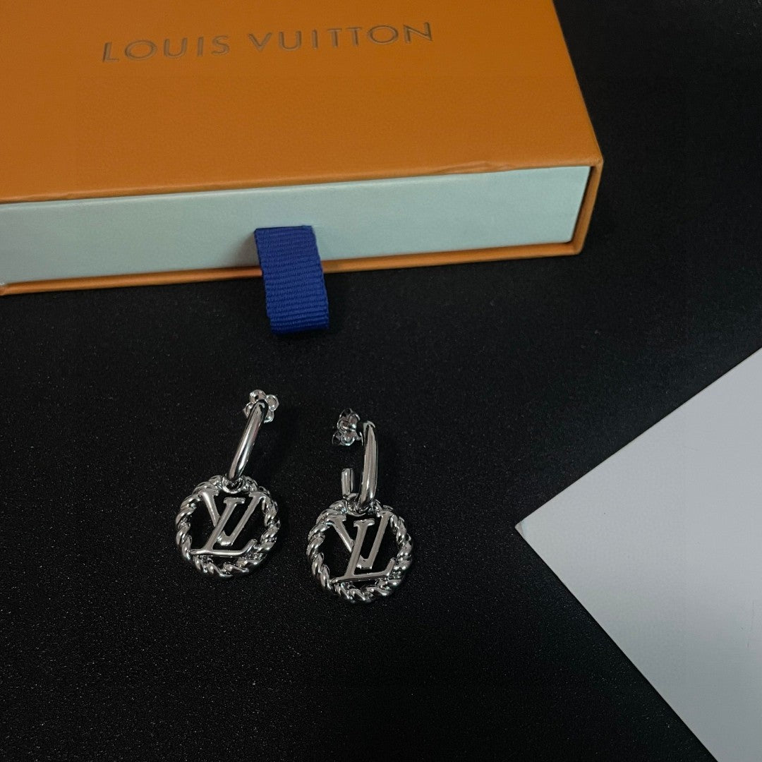 Louis Vuitton Luxury Earrings | Iconic Elegance & Boutique-Grade Quality 147