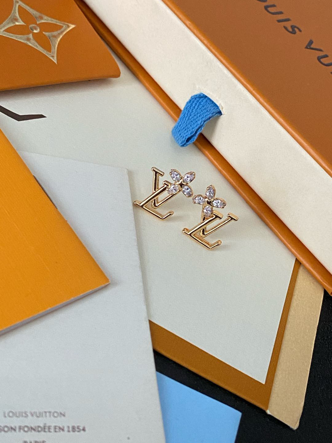 Louis Vuitton Luxury Earrings | Iconic Elegance & Boutique-Grade Quality 149