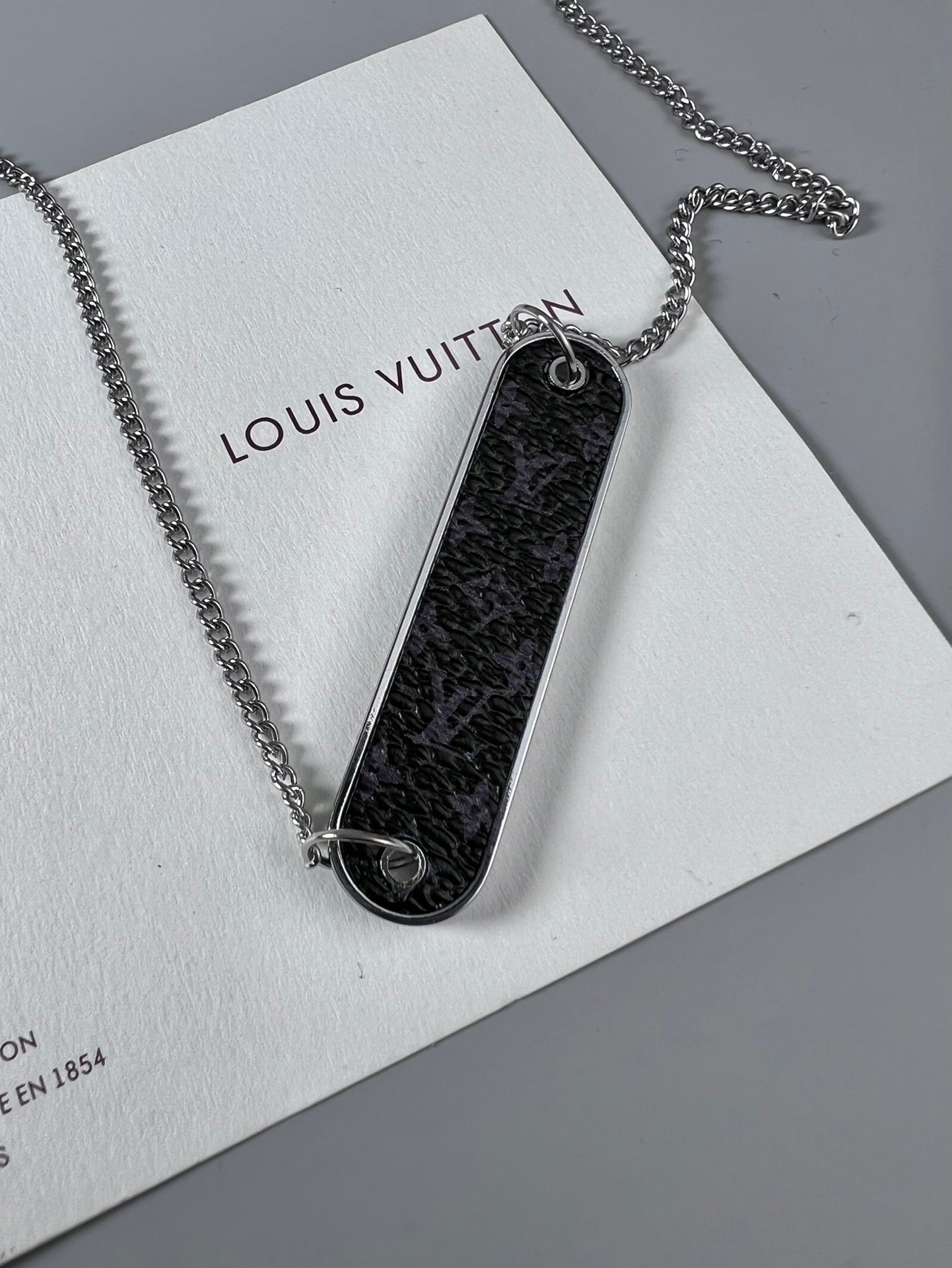 Louis Vuitton Luxury Necklace | Iconic Elegance & Boutique-Grade Quality 103