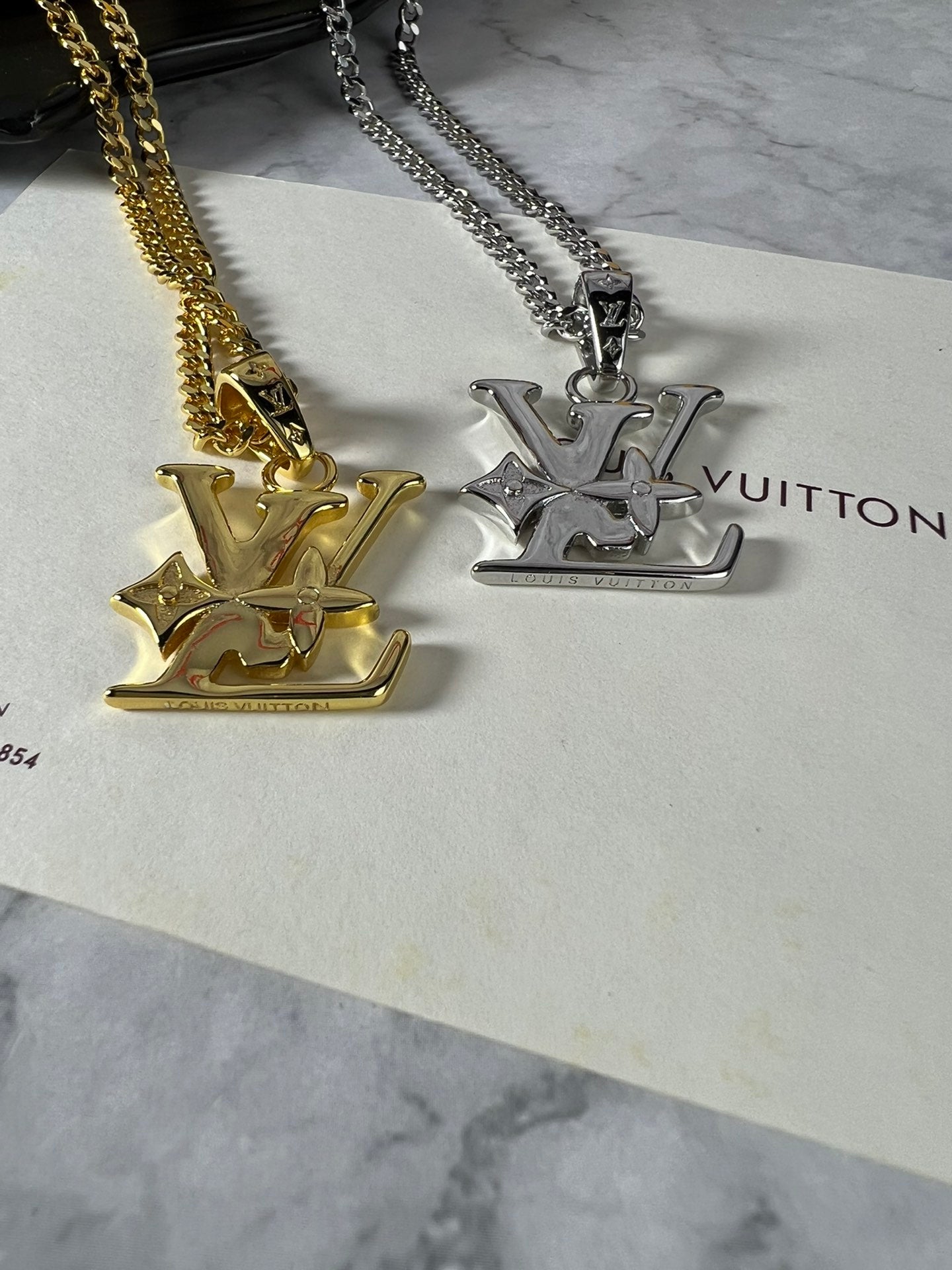 Louis Vuitton Luxury Necklace | Iconic Elegance & Boutique-Grade Quality 104