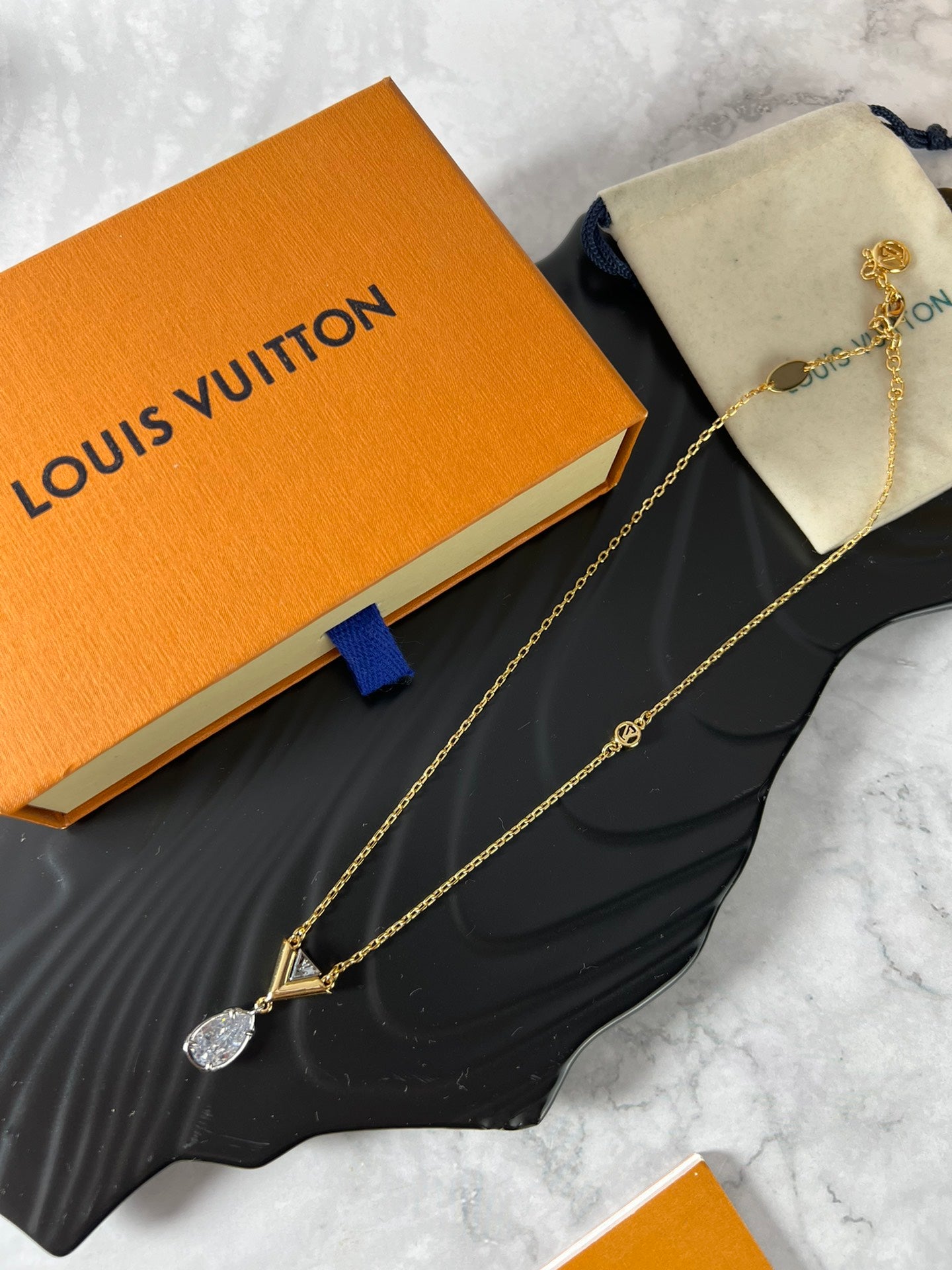 Louis Vuitton Luxury Necklace | Iconic Elegance & Boutique-Grade Quality 106